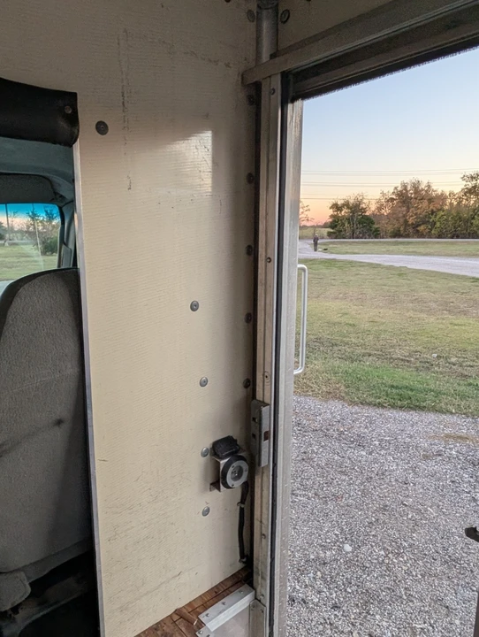 2007 Ford Econoline Van - Image 5 of 17