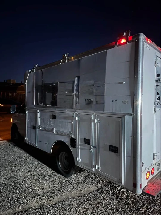 2007 Ford Econoline Van - Image 2 of 8