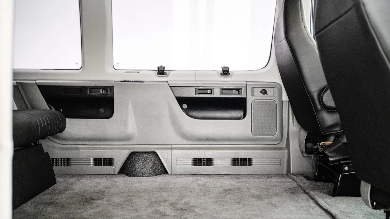 2007 Ford Econoline Van - Image 7 of 22