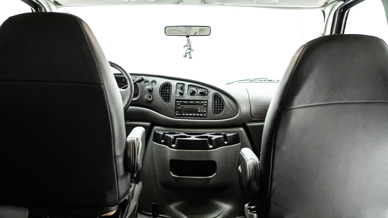 2007 Ford Econoline Van - Image 15 of 22