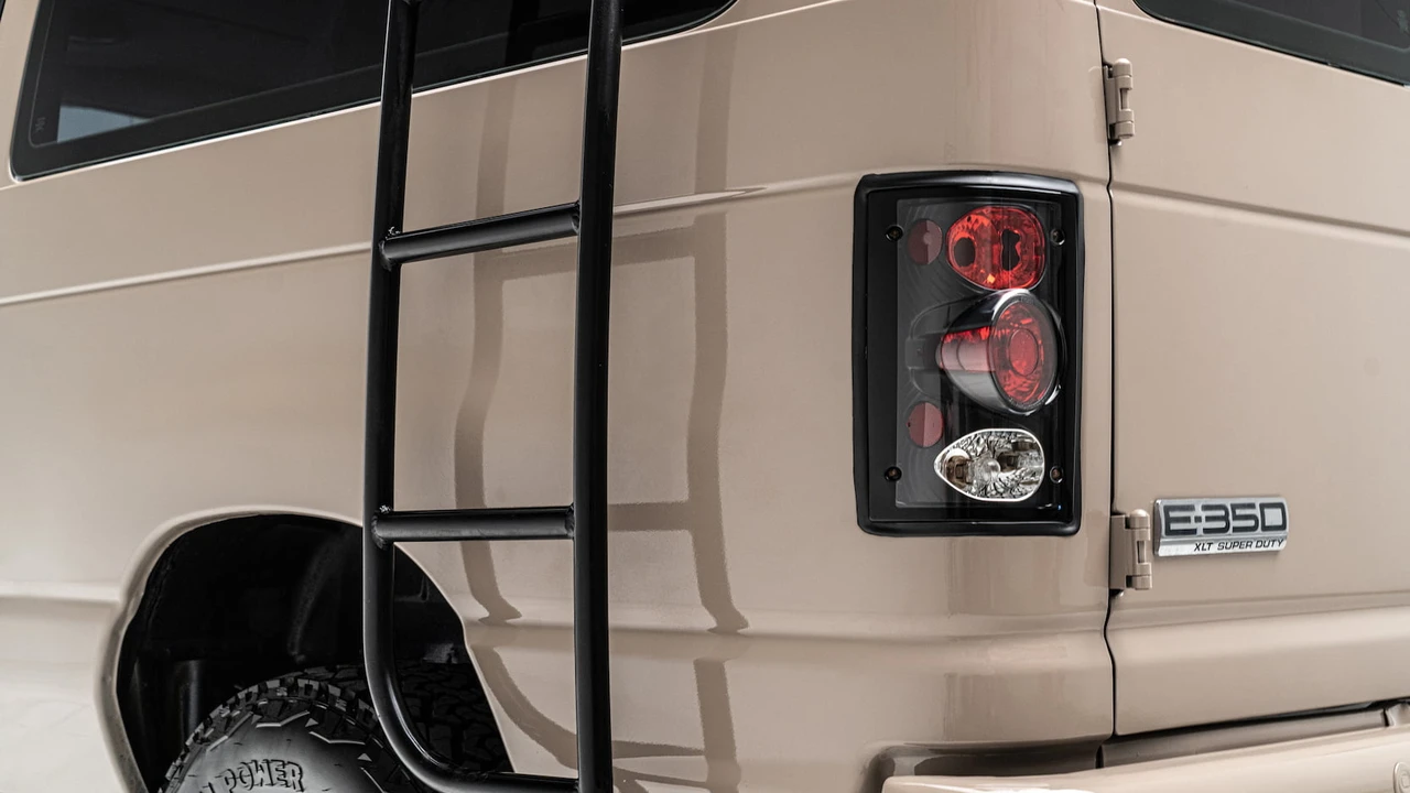2007 Ford Econoline Van - Image 19 of 22