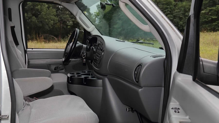 2007 Ford Econoline Van - Image 5 of 13