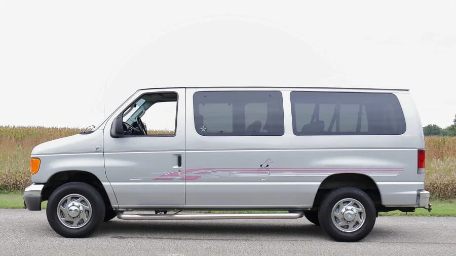2007 Ford Econoline Van - Image 8 of 13