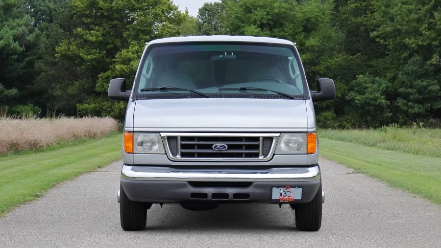 2007 Ford Econoline Van - Image 13 of 13