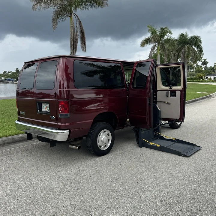 2007 Ford Econoline Van - Image 15 of 21