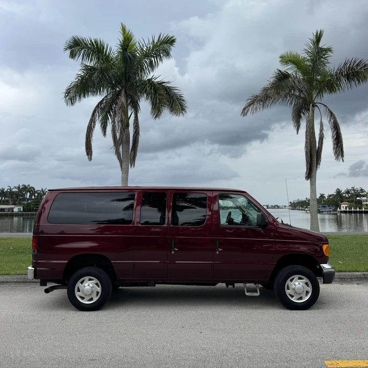 2007 Ford Econoline Van - Image 3 of 21