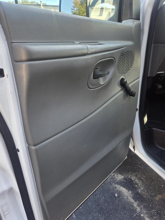 2007 Ford Econoline Van - Image 7 of 15