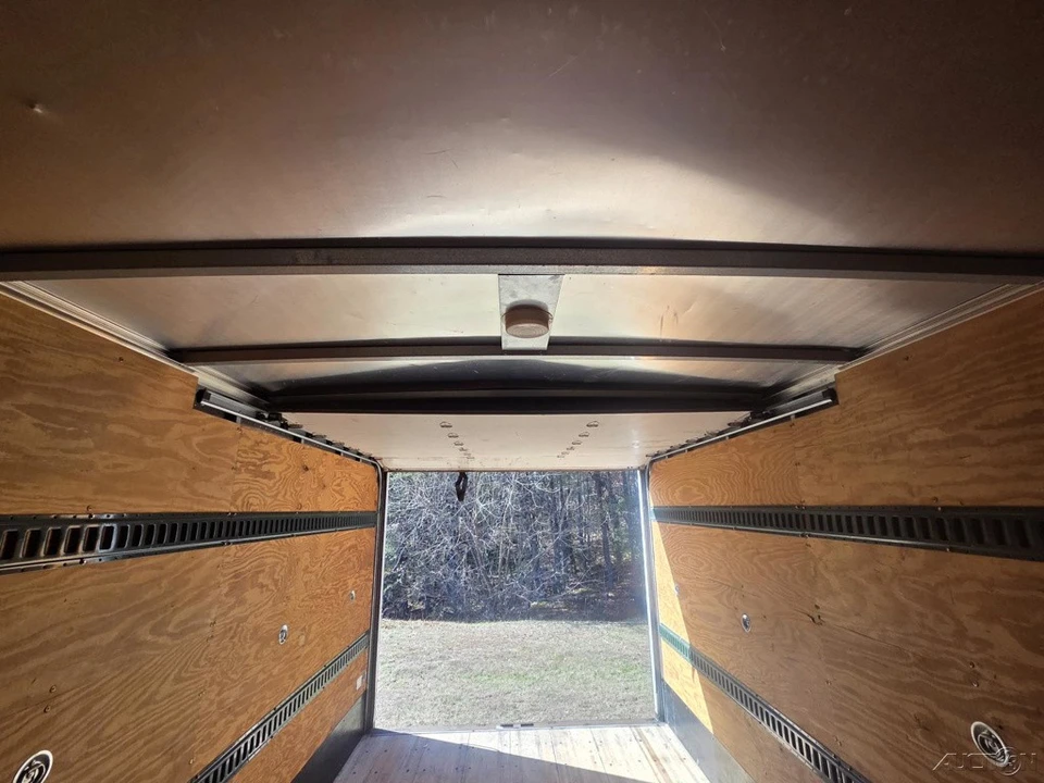 2007 Ford Econoline Van - Image 10 of 15