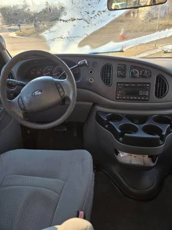 2007 Ford Econoline Van - Image 7 of 9