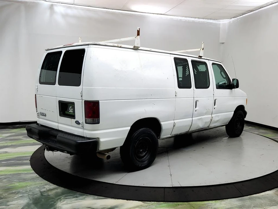 2007 Ford Econoline Van - Image 5 of 31