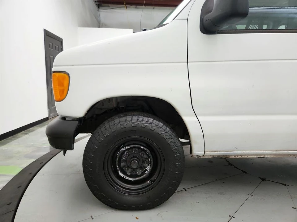 2007 Ford Econoline Van - Image 25 of 31
