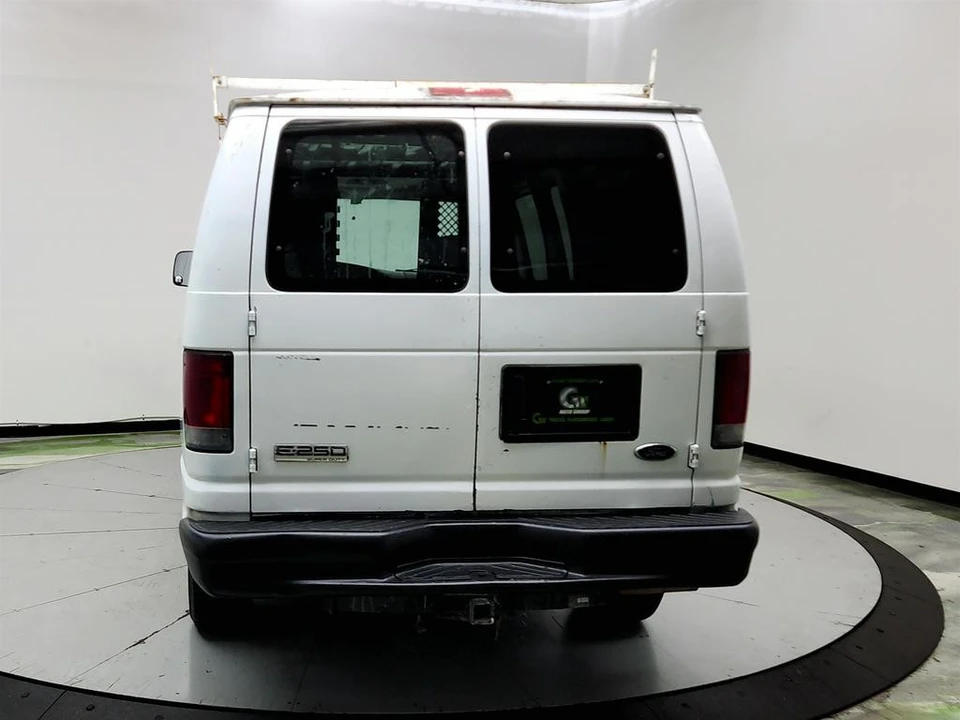2007 Ford Econoline Van - Image 6 of 31