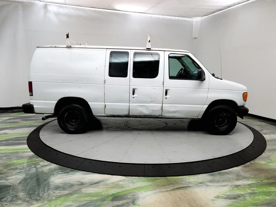 2007 Ford Econoline Van - Image 4 of 31