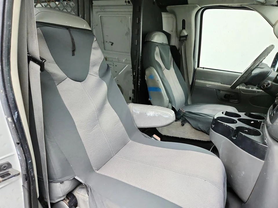 2007 Ford Econoline Van - Image 23 of 31