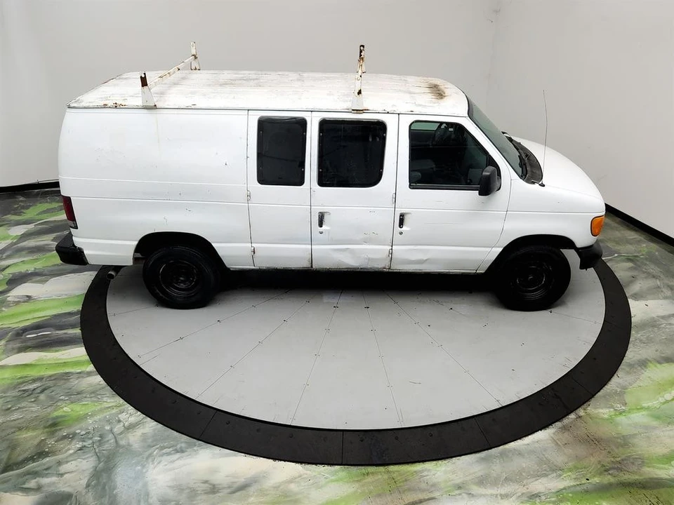 2007 Ford Econoline Van - Image 28 of 31