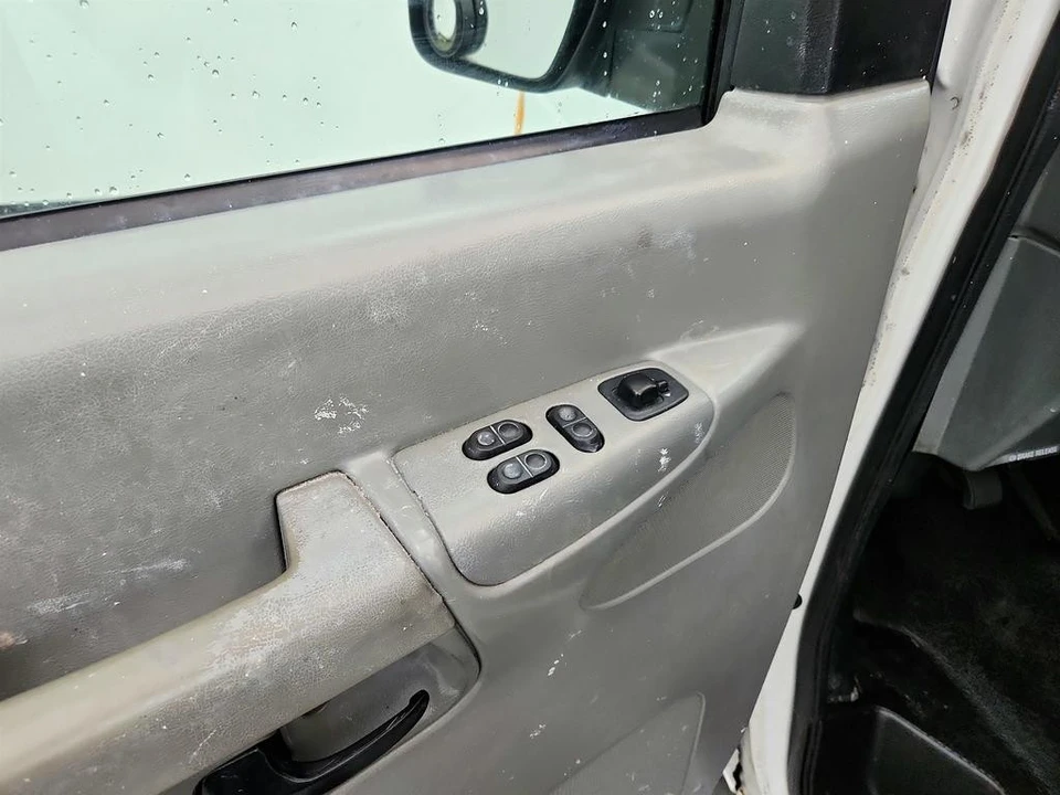 2007 Ford Econoline Van - Image 18 of 31