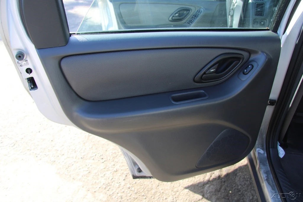 2007 Ford Escape - Image 18 of 21