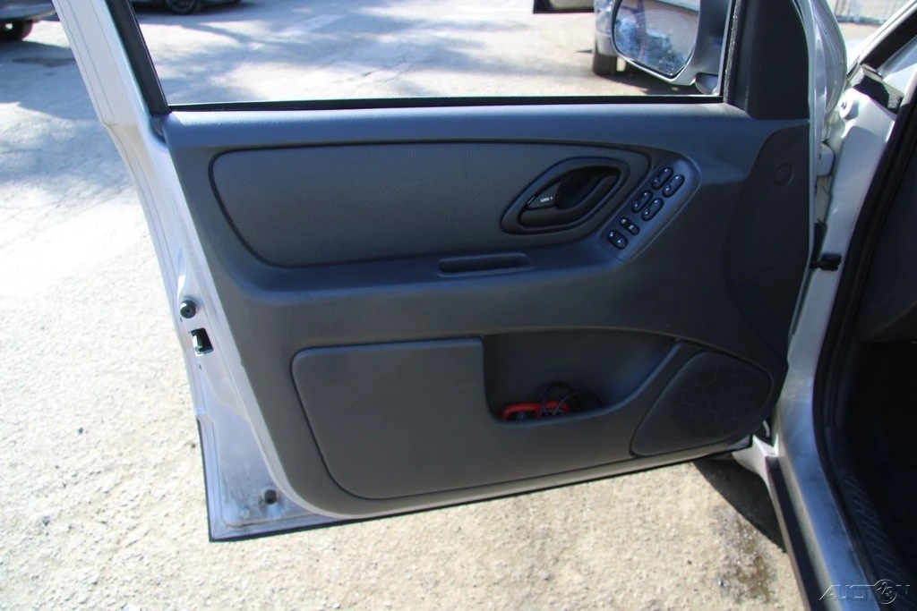 2007 Ford Escape - Image 11 of 21