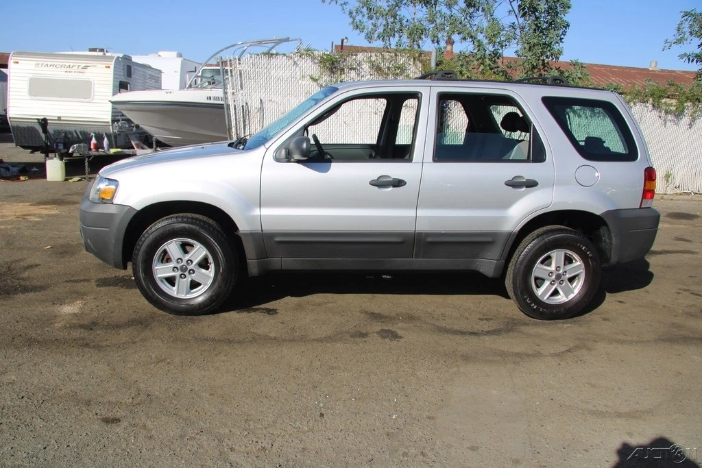 2007 Ford Escape - Image 3 of 21