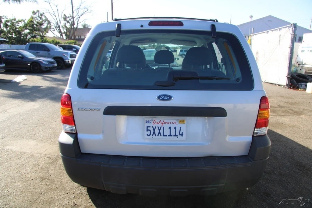 2007 Ford Escape - Image 5 of 21