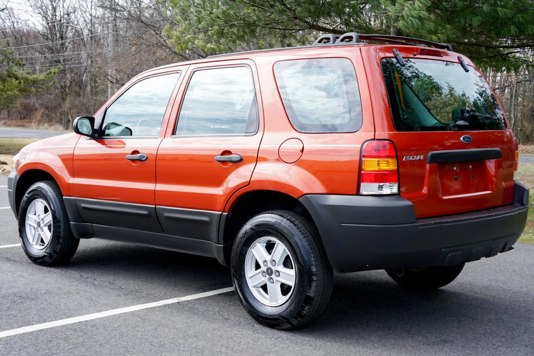 2007 Ford Escape - Image 2 of 7
