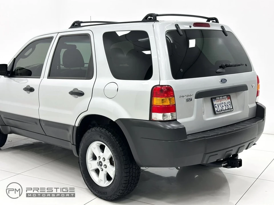 2007 Ford Escape - Image 10 of 21