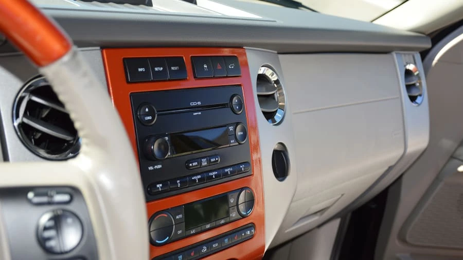 2007 Ford Expedition 3rd Gen - Image 9 of 27