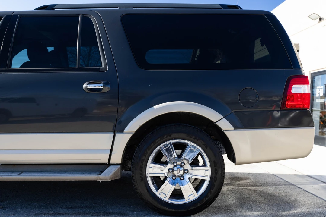 2007 Ford Expedition 3rd Gen - Image 7 of 12