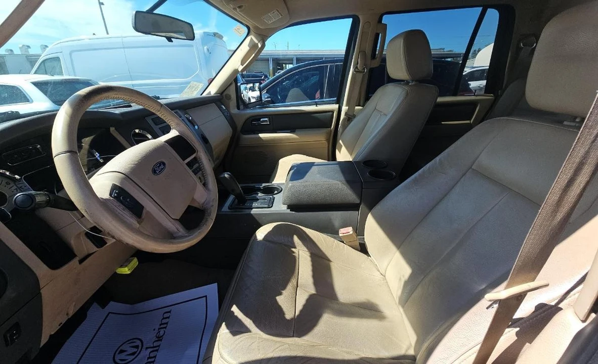 2007 Ford Expedition 3rd Gen - Image 8 of 13