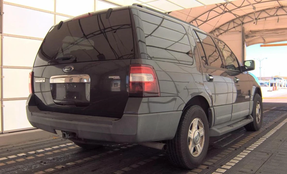 2007 Ford Expedition 3rd Gen - Image 4 of 13