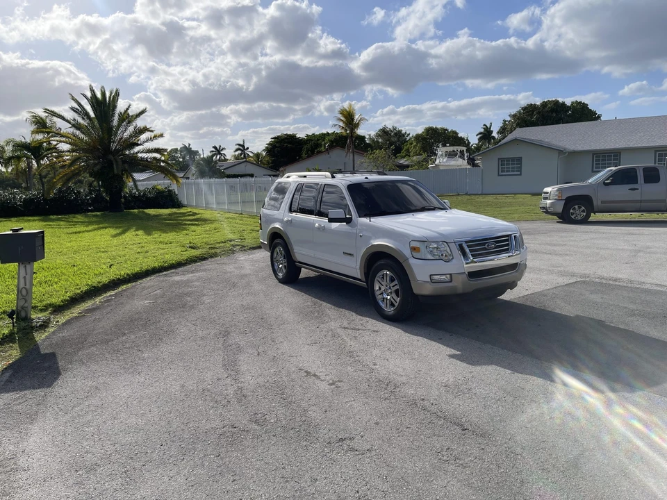 2007 Ford Explorer 4th Gen - Image 3 of 31
