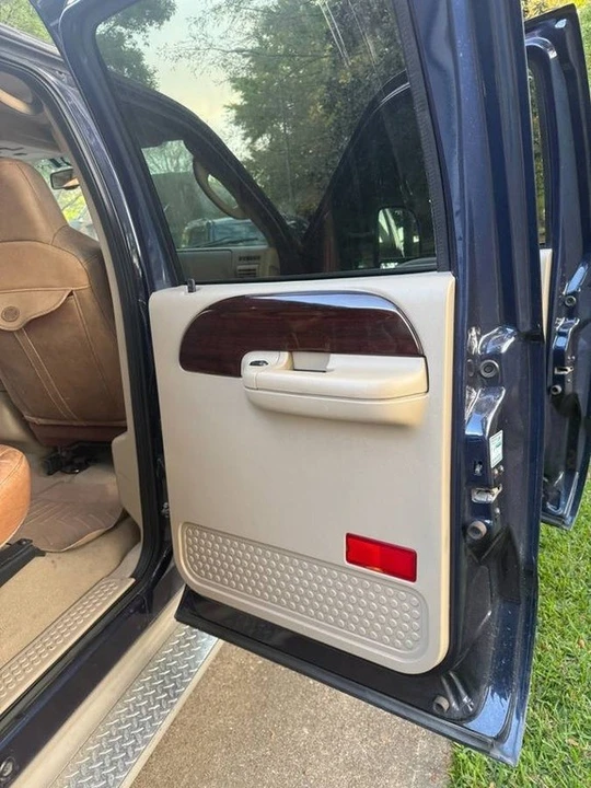2007 Ford Super Duty 1st Gen - Image 10 of 12