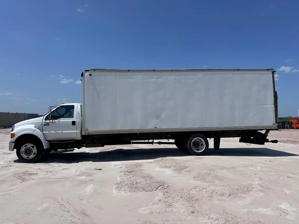 2007 Ford Super Duty 1st Gen - Image 10 of 15