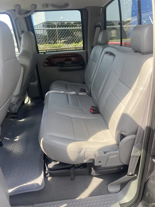 2007 Ford Super Duty 1st Gen - Image 10 of 13
