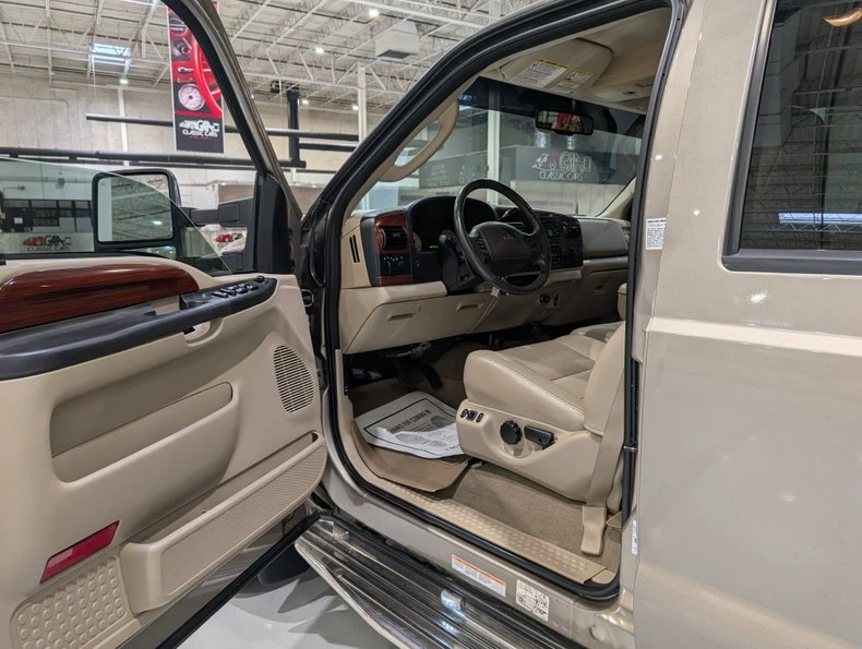 2007 Ford Super Duty 1st Gen - Image 14 of 23
