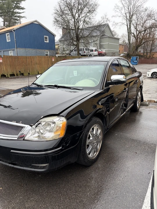 2007 Ford Five Hundred - Image 2 of 17