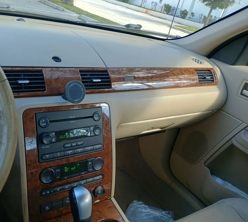 2007 Ford Five Hundred - Image 7 of 12