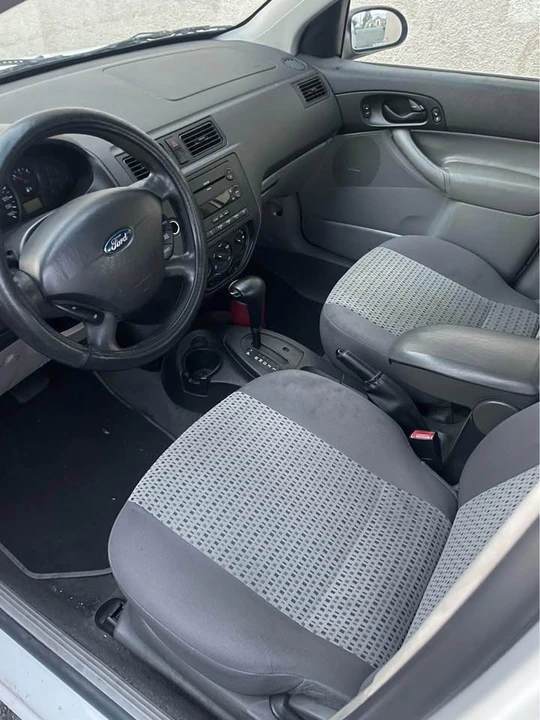 2007 Ford Focus 2nd Gen - Image 2 of 4