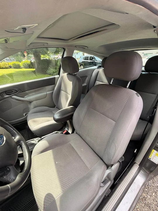 2007 Ford Focus - Image 6 of 9