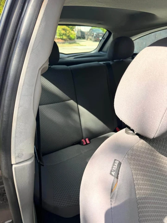 2007 Ford Focus - Image 8 of 9