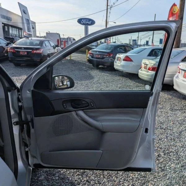 2007 Ford Focus 1st Gen - Image 7 of 12