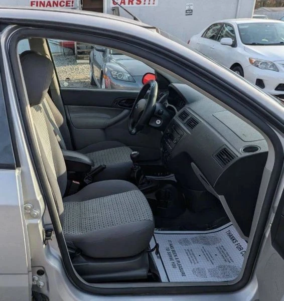 2007 Ford Focus 1st Gen - Image 8 of 12