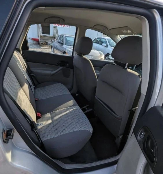 2007 Ford Focus 1st Gen - Image 10 of 12