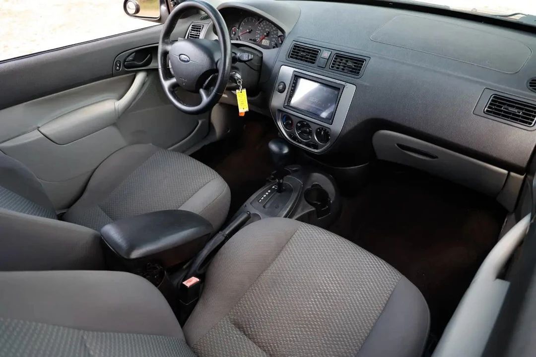 2007 Ford Focus 1st Gen - Image 18 of 21
