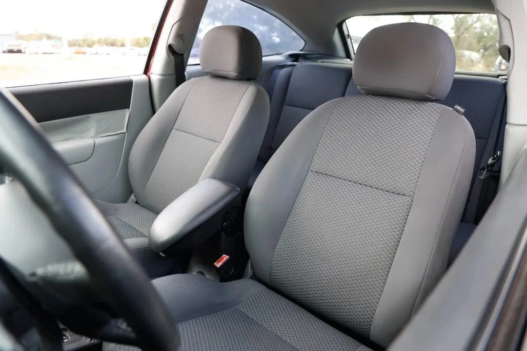 2007 Ford Focus 2nd Gen - Image 6 of 12