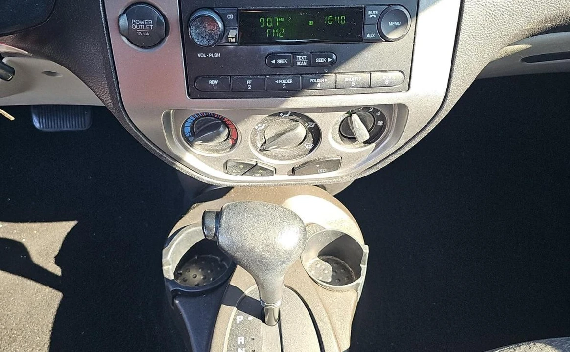 2007 Ford Focus 1st Gen - Image 11 of 13