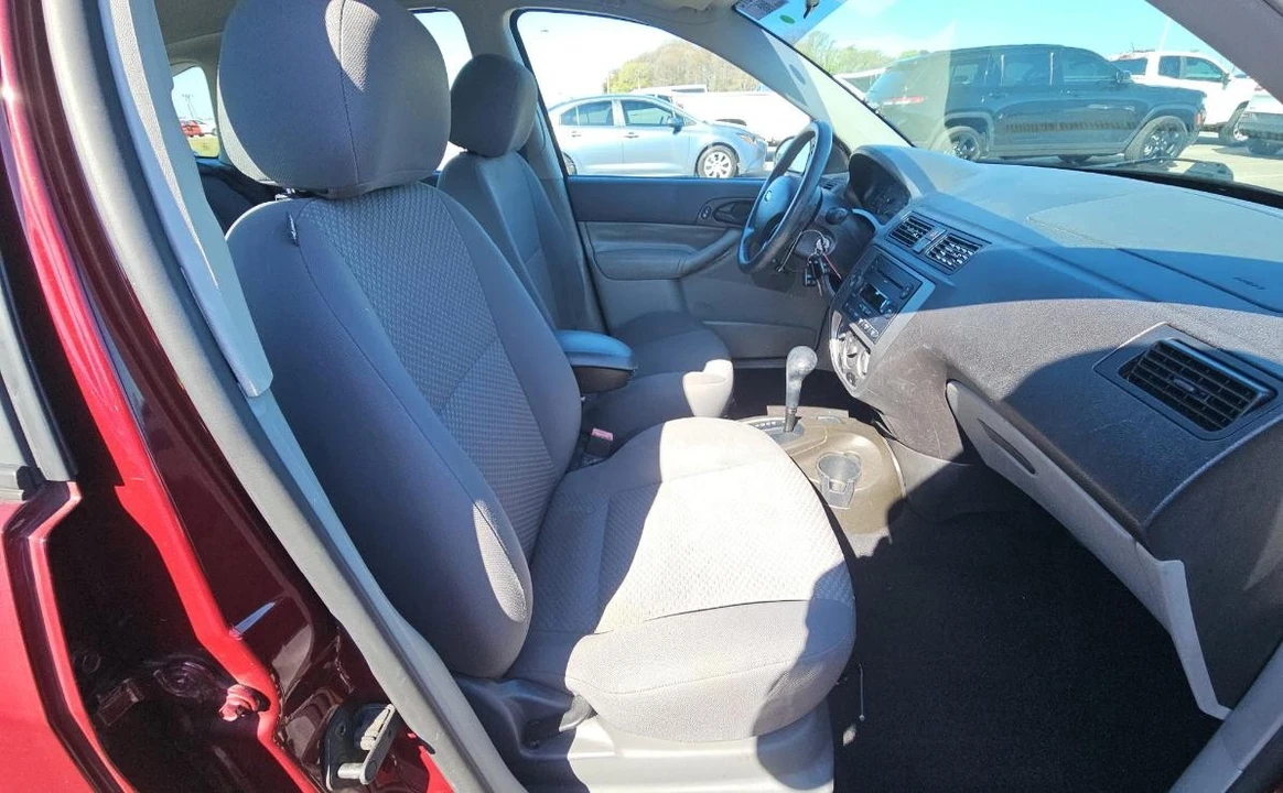 2007 Ford Focus 1st Gen - Image 8 of 13