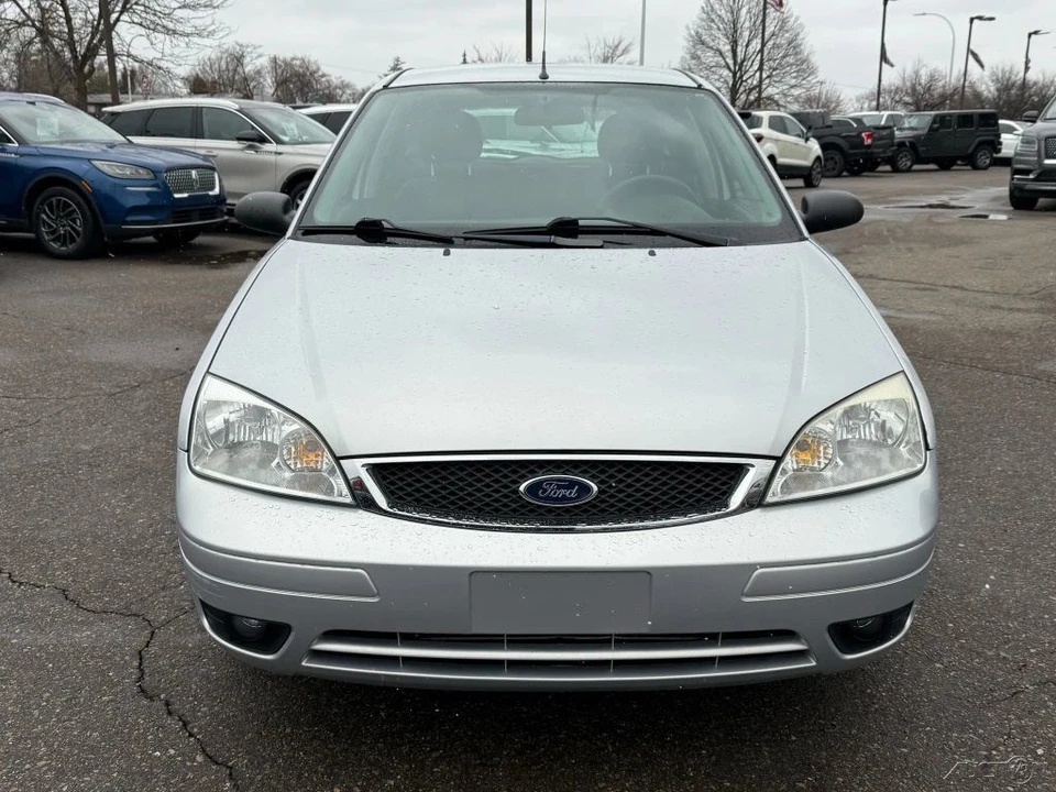 2007 Ford Focus 1st Gen - Image 2 of 12