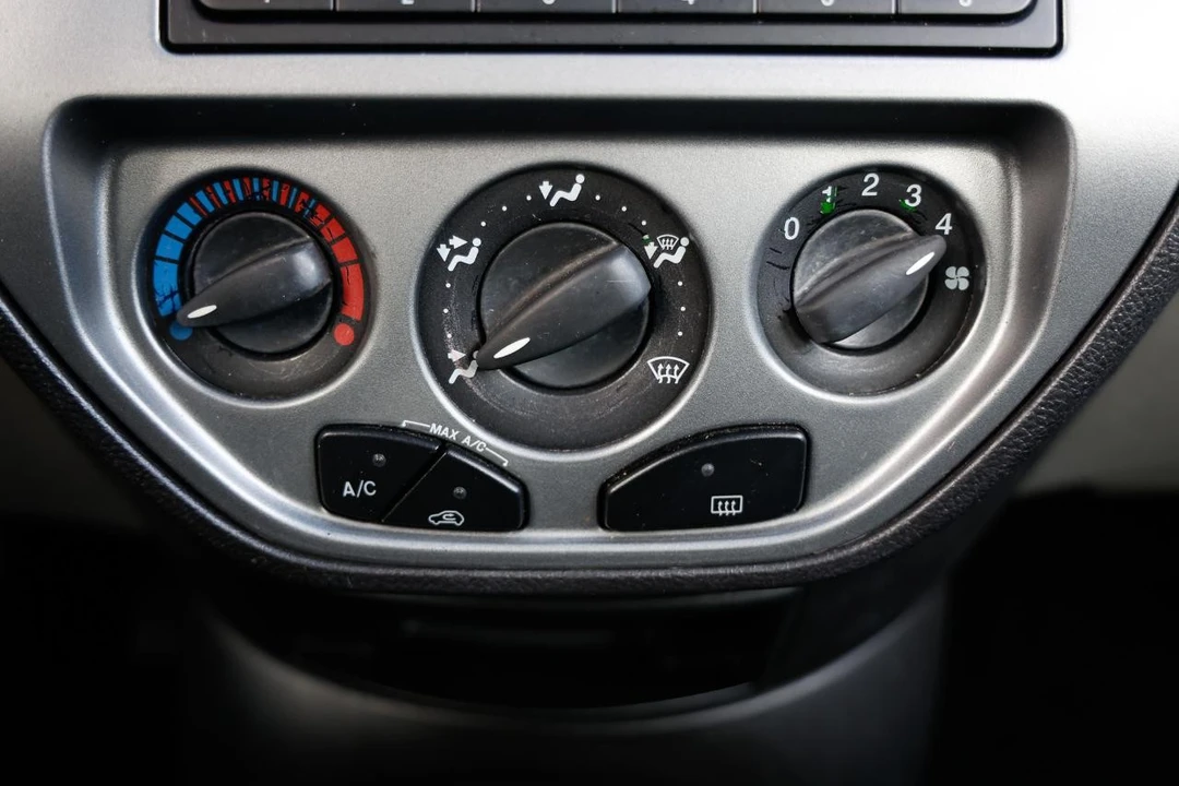 2007 Ford Focus 1st Gen - Image 29 of 31
