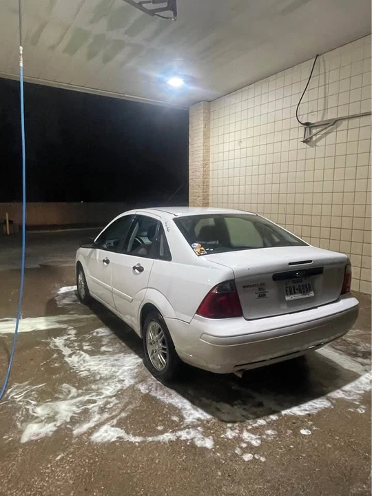 2007 Ford Focus 1st Gen - Image 3 of 4